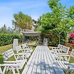 Villa Maras With Yard, 400 M To The Pula