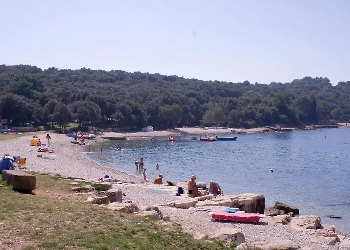 Villa Maras With Yard, 400 M To The