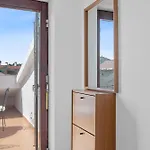 Villa Maras With Yard, 400 M To The