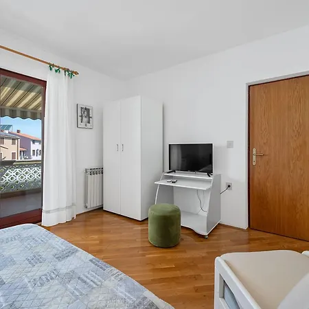 Maras With Yard, 400 M To The *