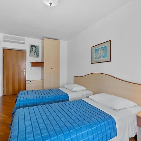 Maras With Yard, 400 M To The 别墅 *