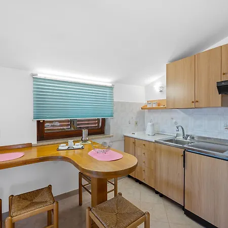 Maras With Yard, 400 M To The