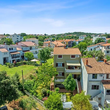 Villa Maras With Yard, 400 M To The *