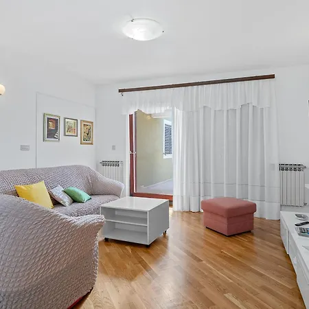 Maras With Yard, 400 M To The 别墅 *