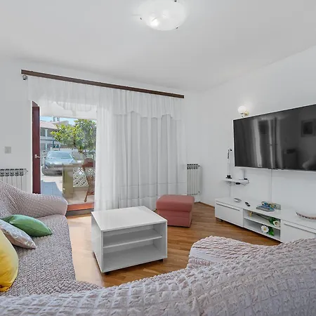 Maras With Yard, 400 M To The 别墅 *