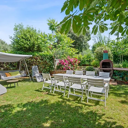 Maras With Yard, 400 M To The 别墅 *