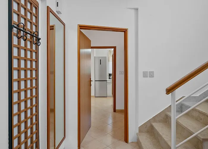 Maras With Yard, 400 M To The Villa *