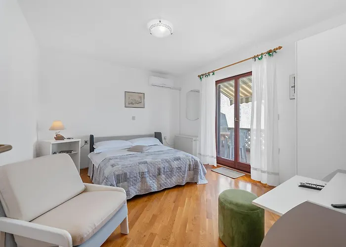 Maras With Yard, 400 M To The